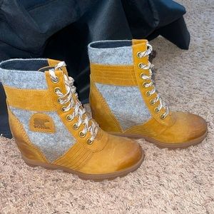 Joan of Artic Wedge III Lexie Boots
